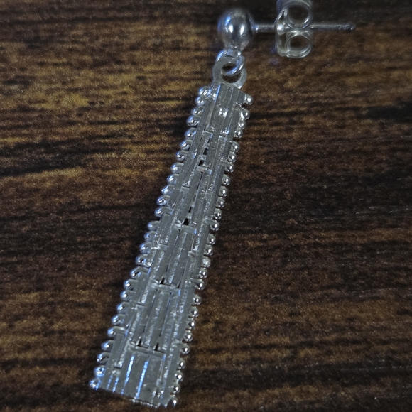 Riccio Sterling Silver Diamond Cut Earrings - Picture 3 of 5